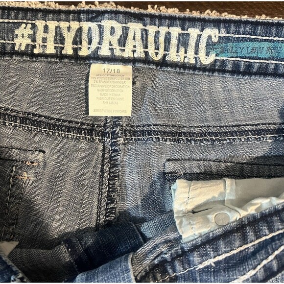 Hydraulic Denim Shorts Womens SZ 17/18 Thick Stitch Embroidered - Picture 2 of 3